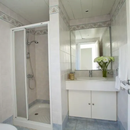 Villa “renting This With Lovely Sea Views” 100