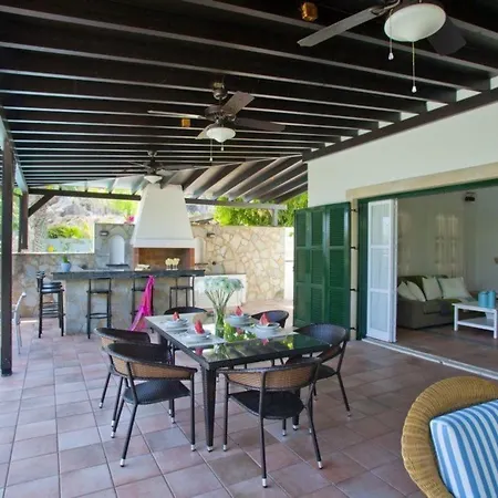 “renting This With Lovely Sea Views” 100 Villa Protaras