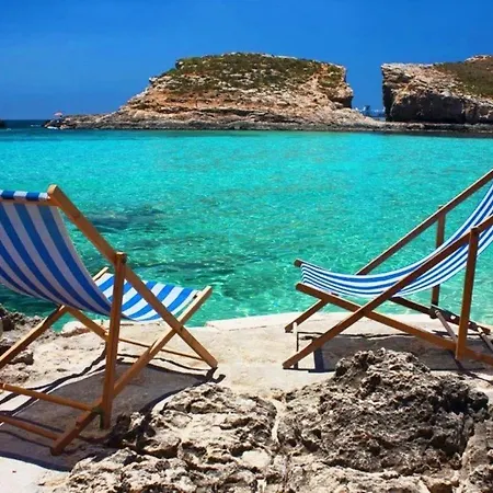 Villa “renting This With Lovely Sea Views” 100 *