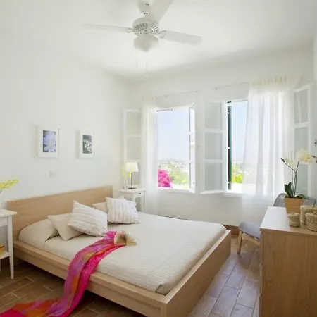 “renting This With Lovely Sea Views” 100 Villa *